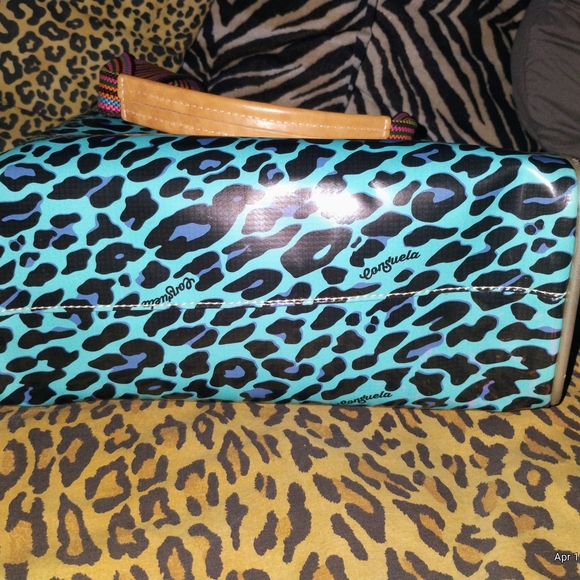 Consuela Large Tote, Downtown Crossbody And Large Wallet - Picture 4 of 10